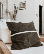 Wanderful Cushion I Dark Shadow
