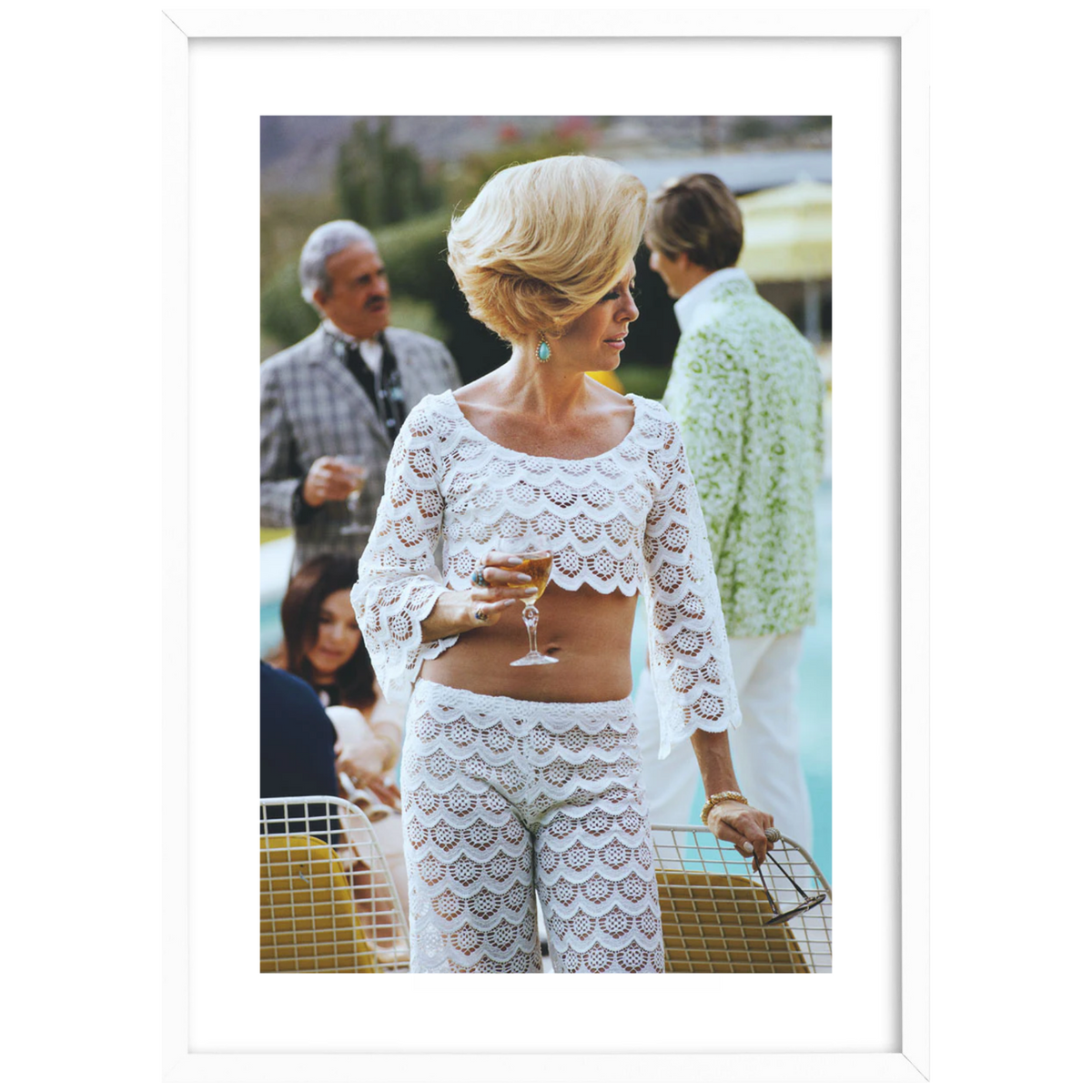 Slim Aarons Helen Dzo Dzo Kaptur